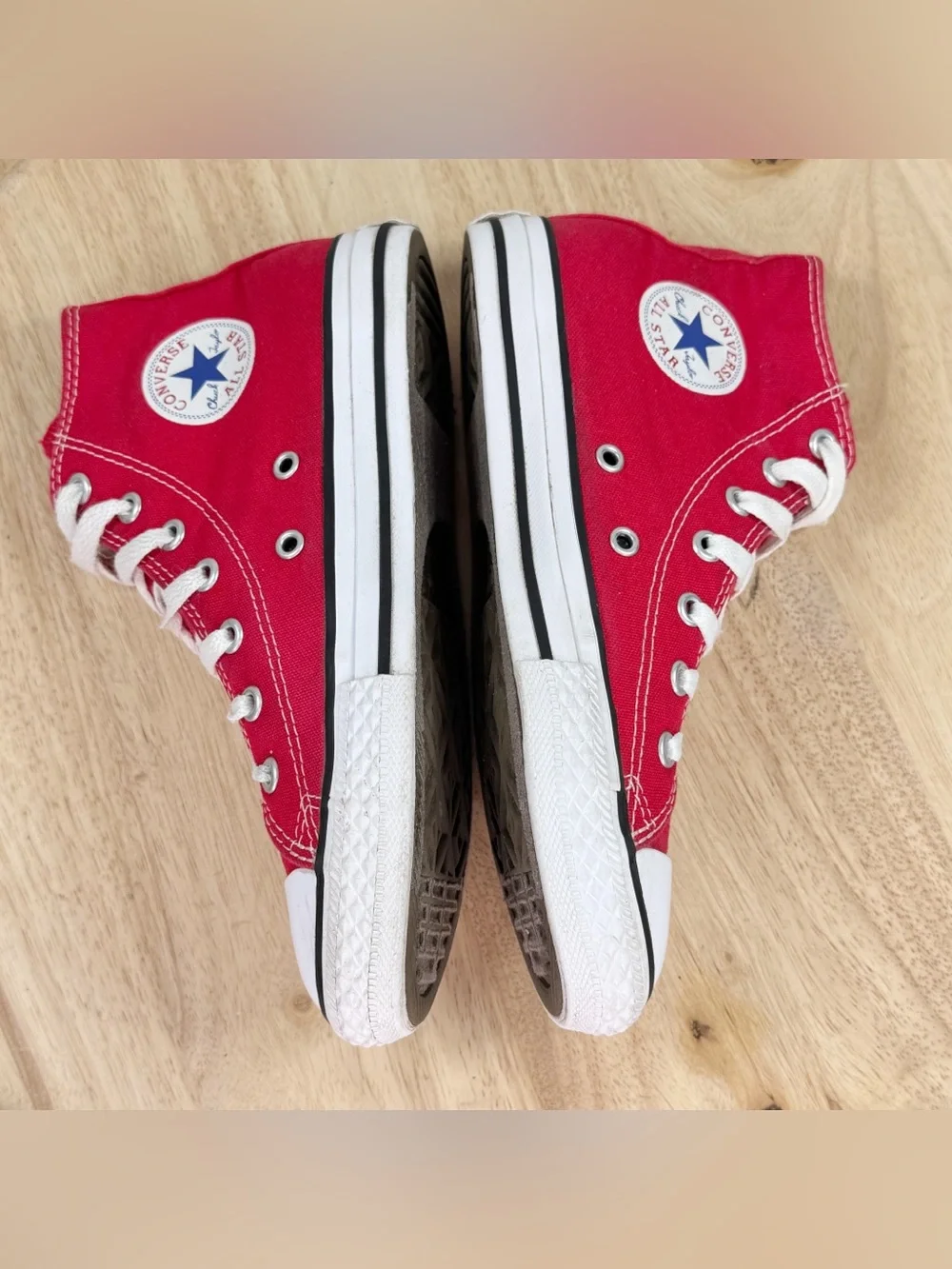 Converse Chuck Taylor Canvas High Top Sneakers Red White Youth Size 3 Big Kids